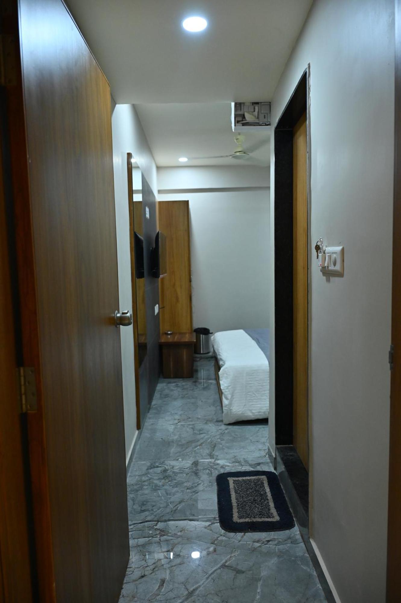 Hotel Sury Villa Ahmedabad Luaran gambar