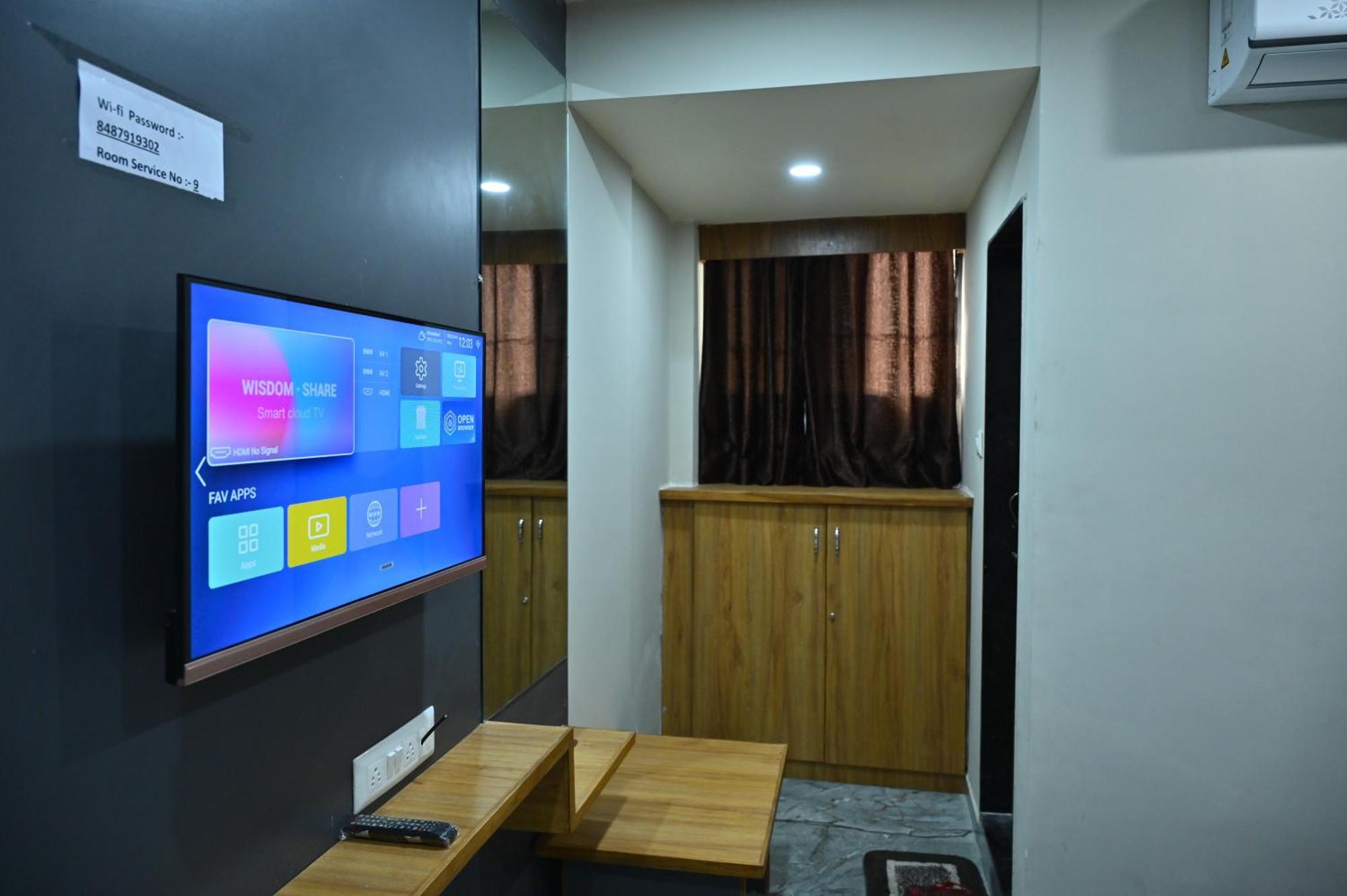 Hotel Sury Villa Ahmedabad Luaran gambar