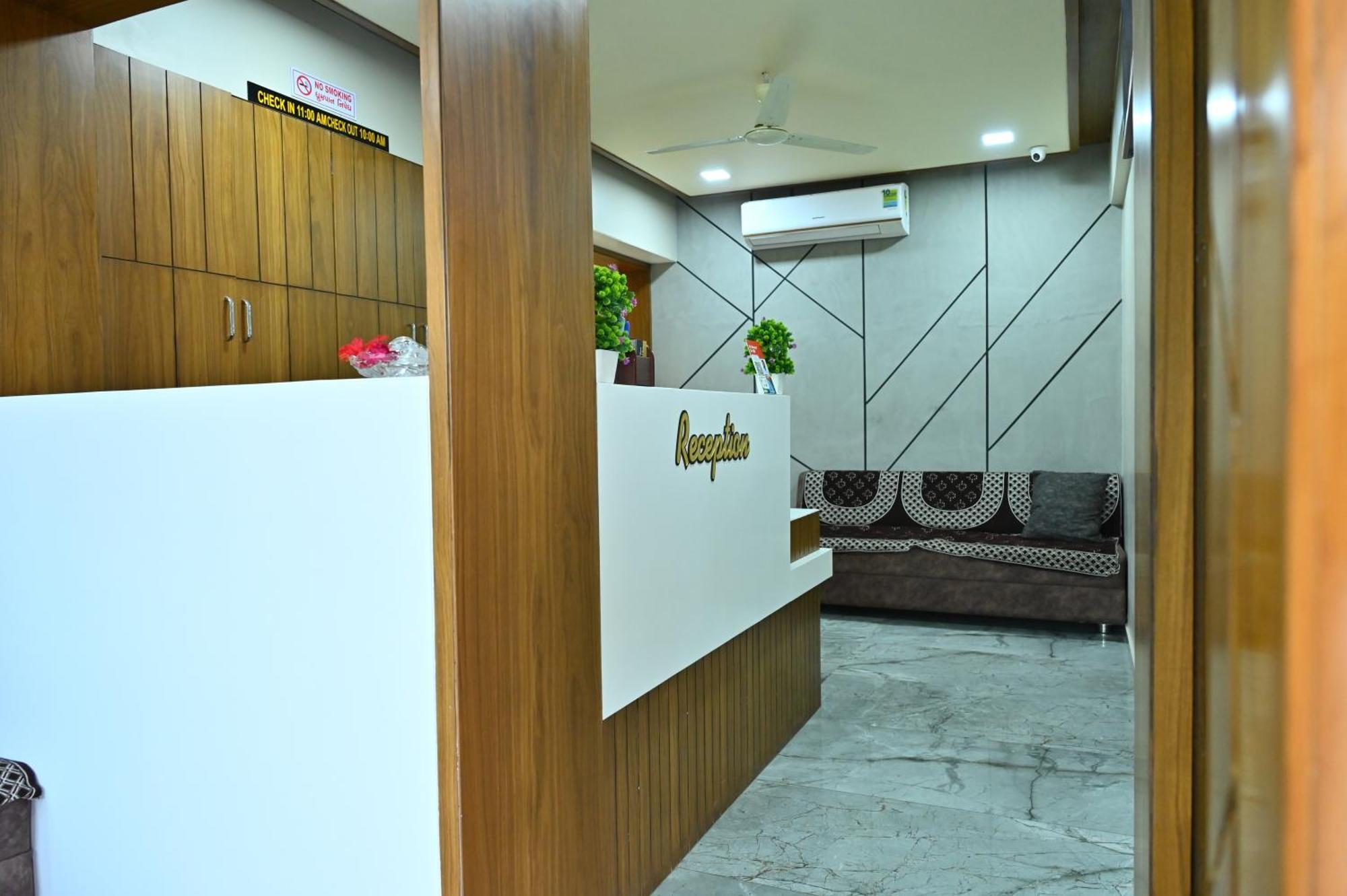 Hotel Sury Villa Ahmedabad Luaran gambar