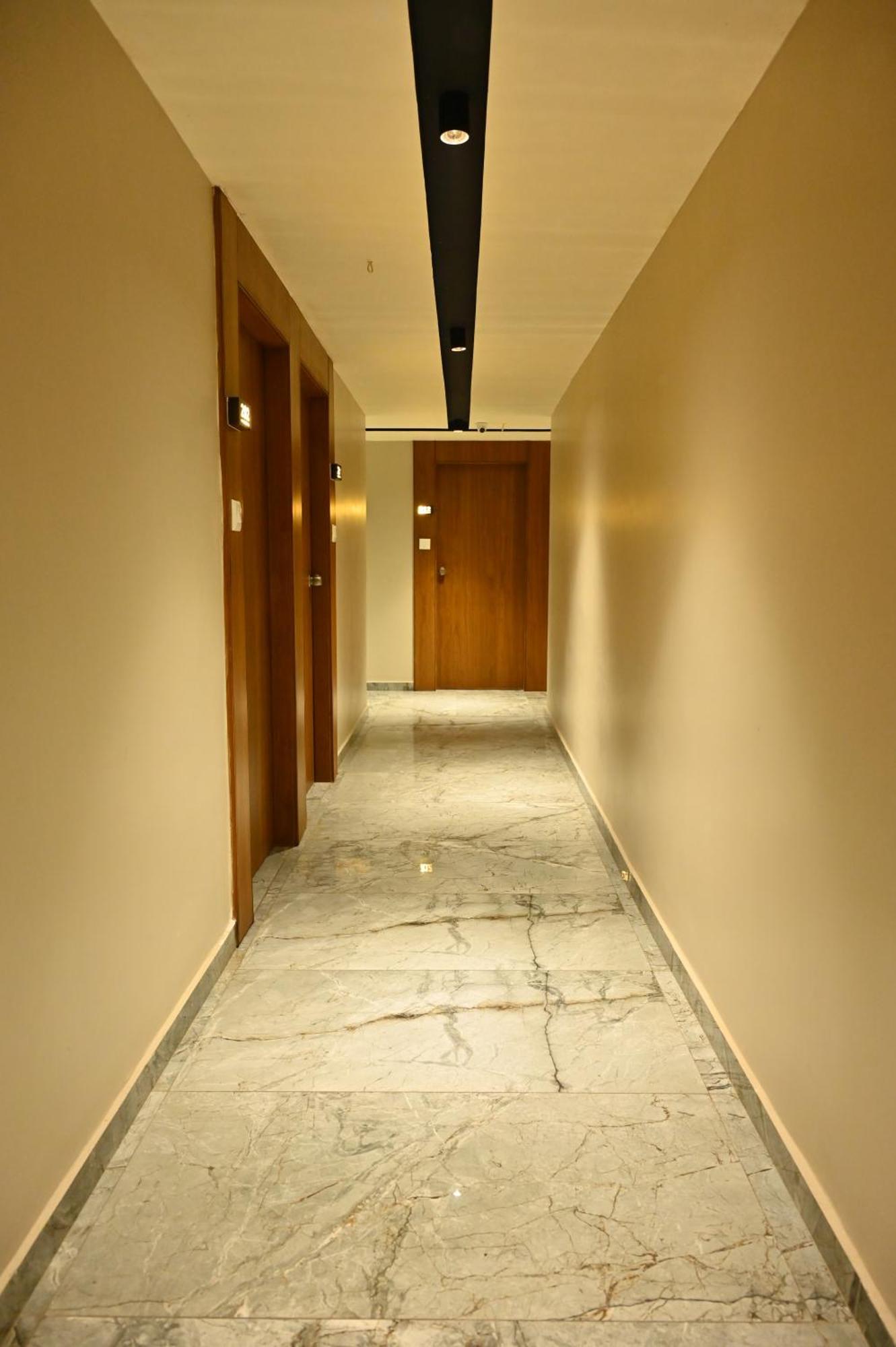 Hotel Sury Villa Ahmedabad Luaran gambar